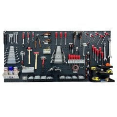 delikli takim asma panosu